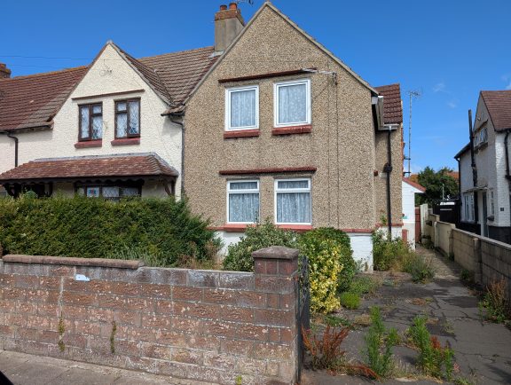 Cadnam Road Image