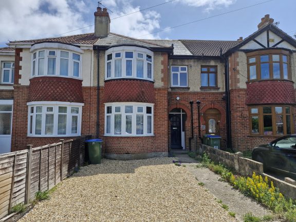 Earls Road Image