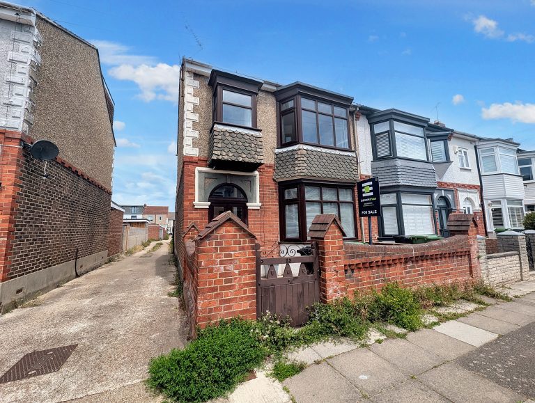 Allcot Road, Portsmouth, PO3