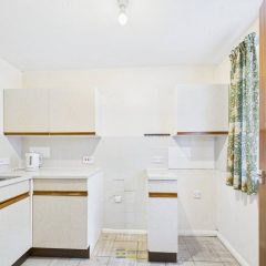 Whitcombe Gardens, Owen House Whitcombe Gardens, PO3
