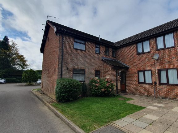 Harris Court Image