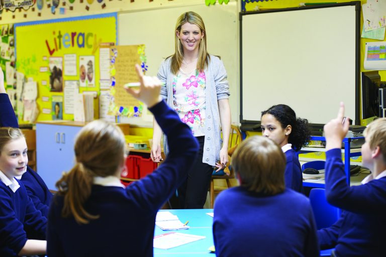 FINDING THE BEST SCHOOL: How our Locrating tool can help your search