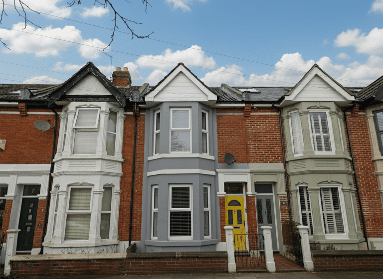 Priorsdean Avenue, Portsmouth, PO3