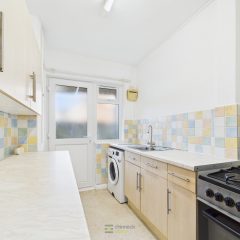 London Road, Portsmouth, PO2