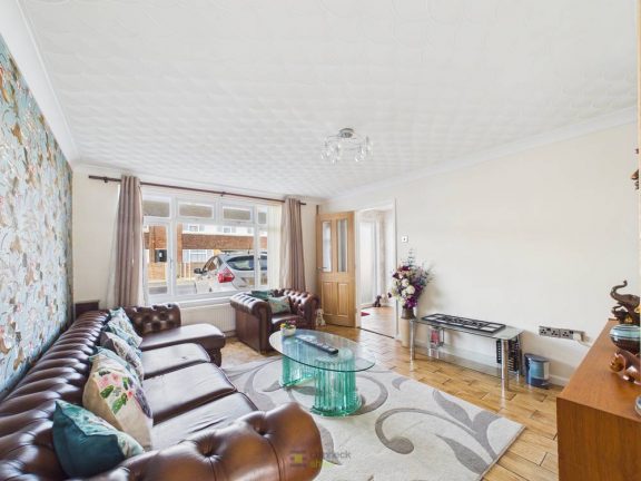 Cheslyn Road Image