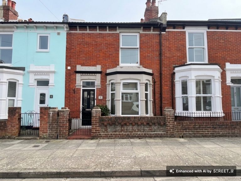 Ringwood Road, Southsea, PO4