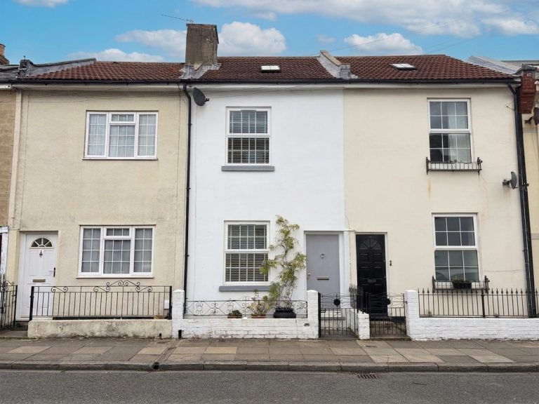 St. Vincent Road, Southsea, PO5