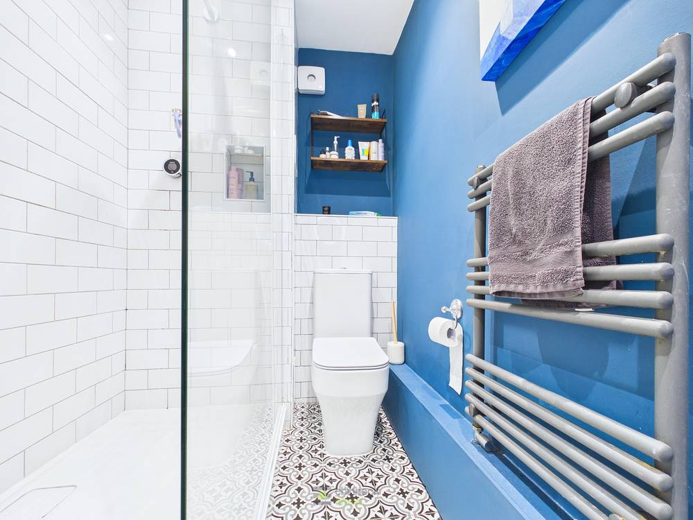 ashburotonbathroom.jpg