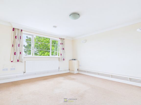 369b London Road Image