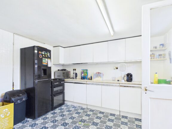 Brougham Road Image