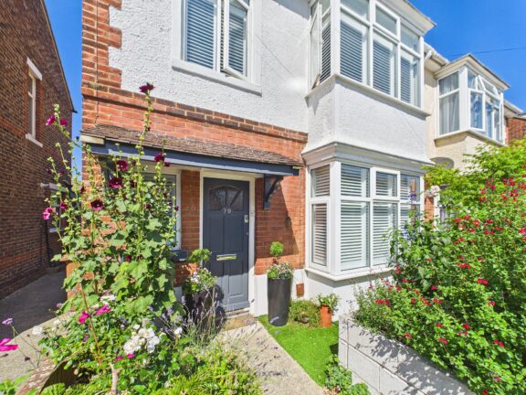 Kensington Road Image