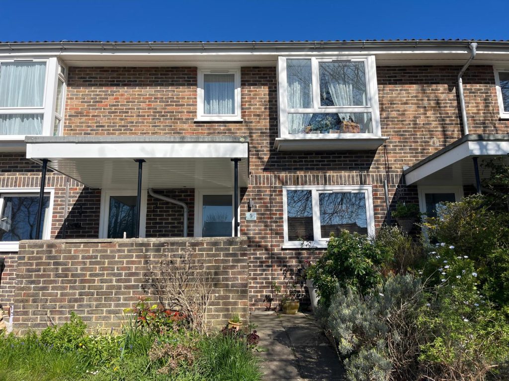 Lindisfarne Close, Southlands Lindisfarne Close, PO6