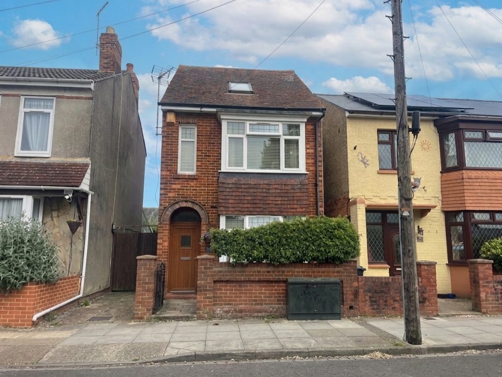 Lichfield Road, Portsmouth, PO3