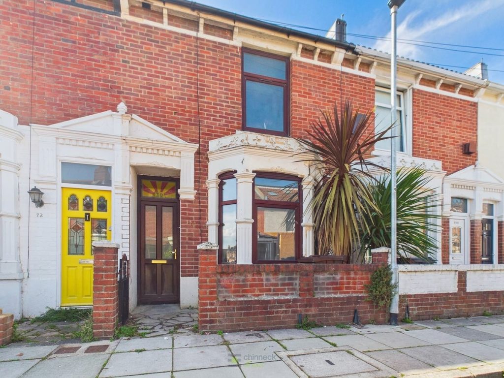 Hollam Road, Southsea, PO4